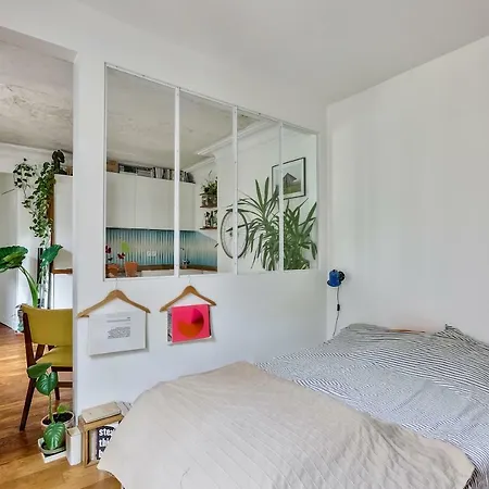 Apartment Big Studio In A Trendy Neighborhood! Paris